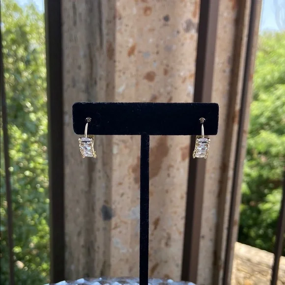 Elegant Gold and Zirconia Huggie Hoops! - Picture 7 of 10